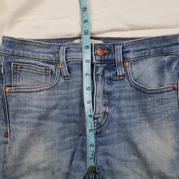Madewell 9" High-Rise Skinny Jeans: Destructed-Hem Edition Size 26 Distressed - Picture 15 of 16
